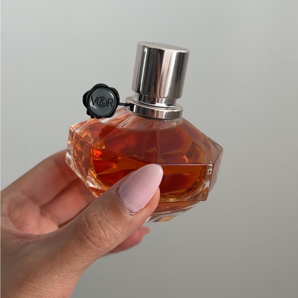 NEW Viktor & Rolf Flowerbomb - Picture 3 of 3